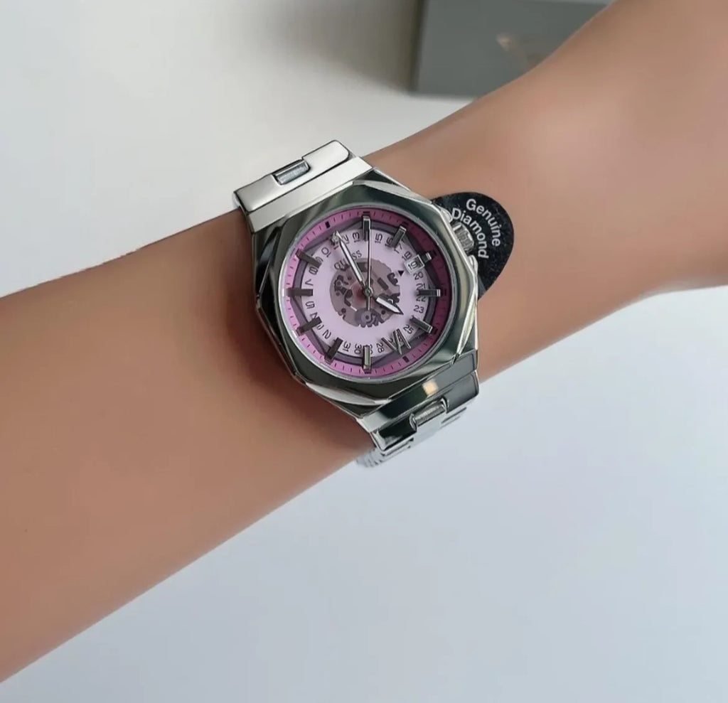 GUESS Empress Date
GW0551L1