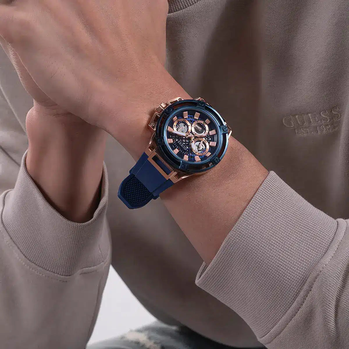 Montre Guess pour homme GW0423G4